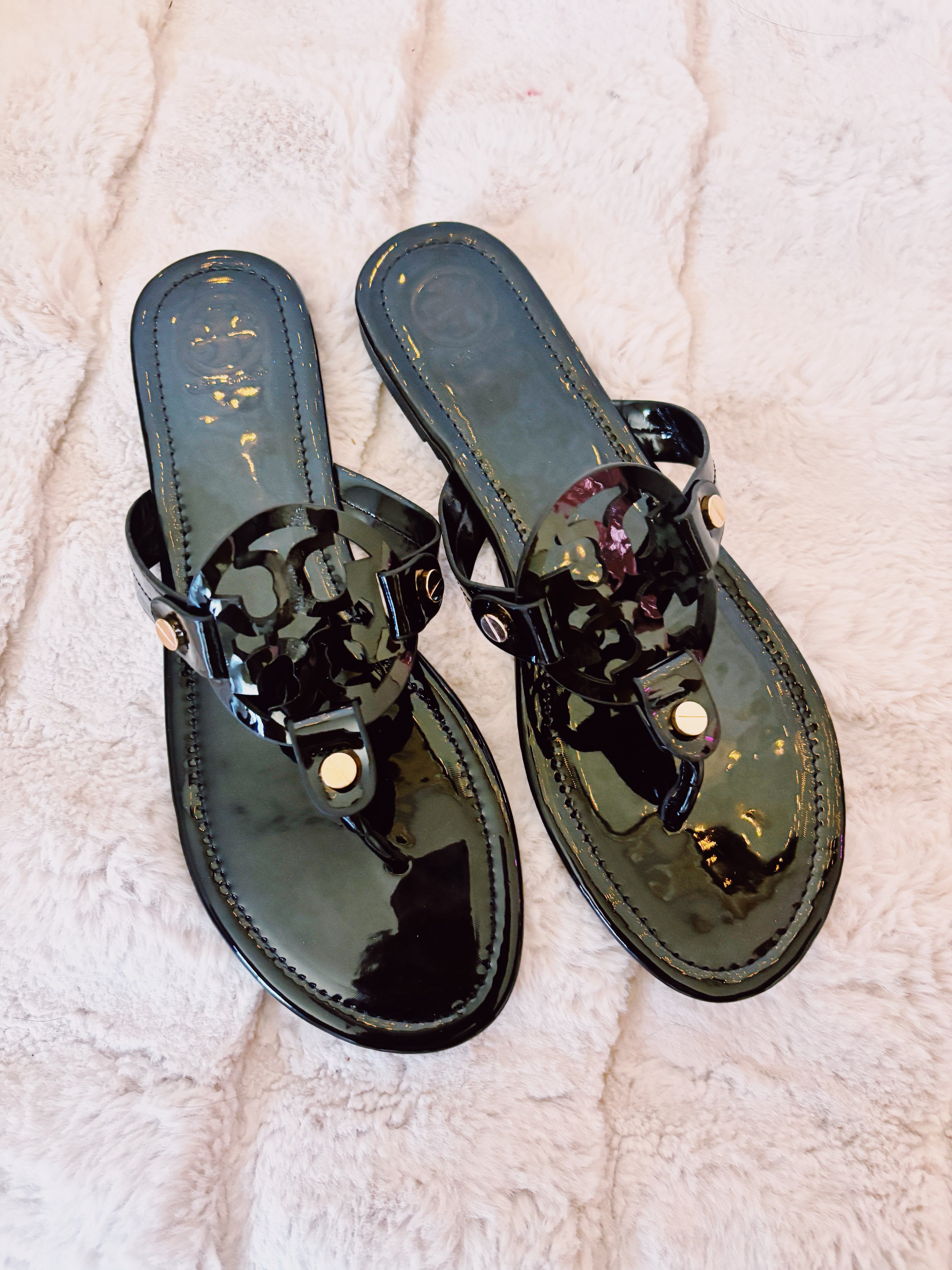 Black Chic Designer-Inspired Sandals