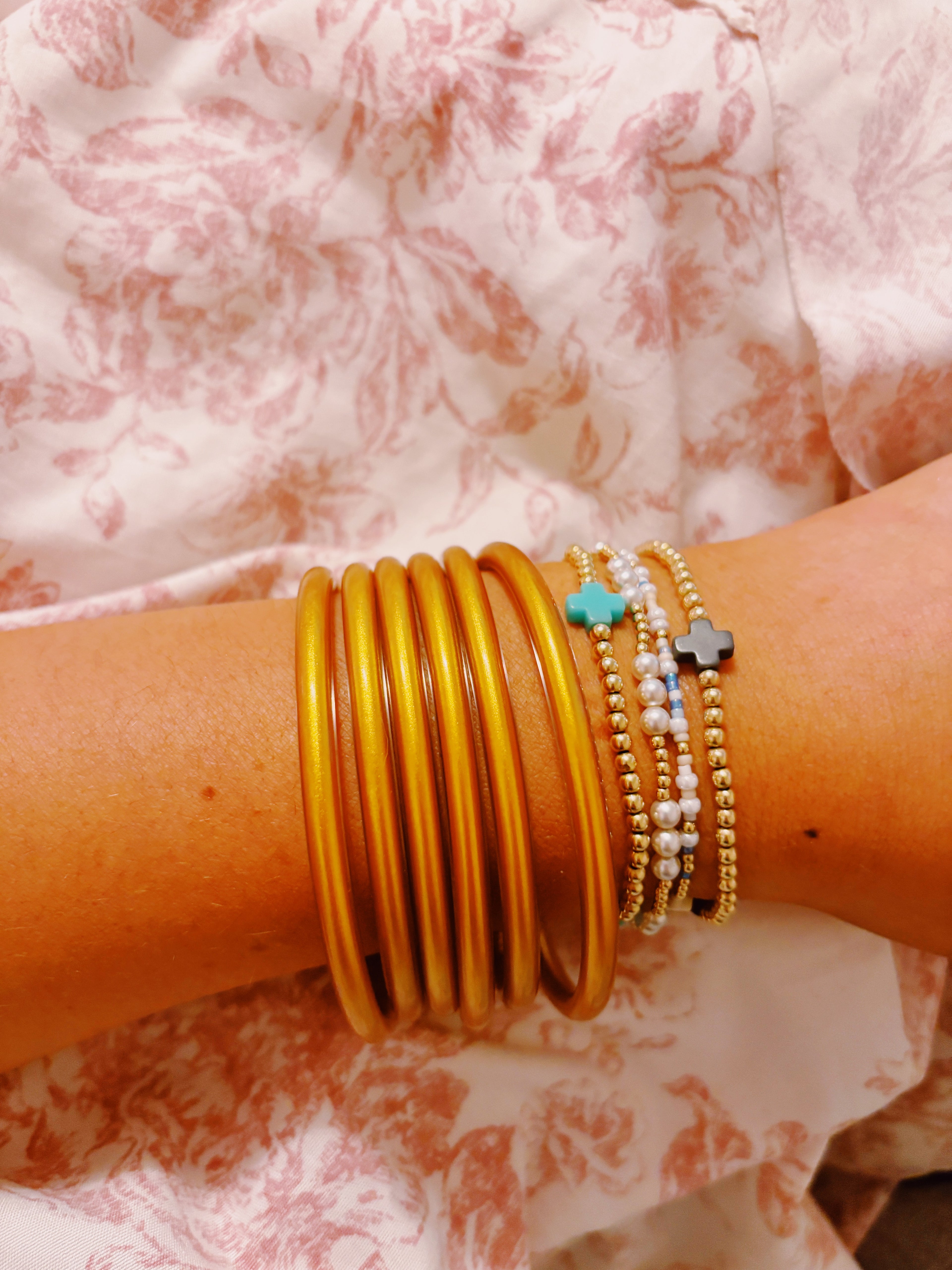 Gold bangles 🌟